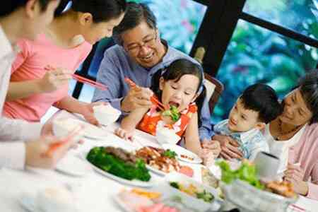 Dạy bé điều hay trong năm mới Dạy bé điều hay trong năm mới
