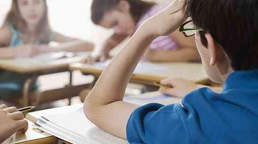 Trẻ bị ADHD có liên quan đến bạo hành