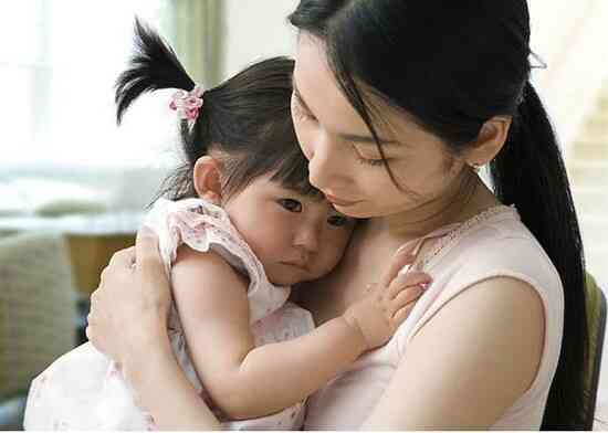 Dạy con biết yêu mẹ