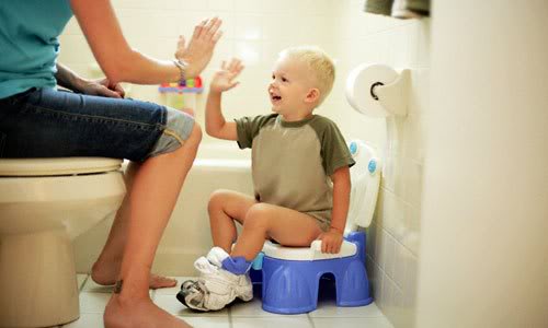 3 cách trị táo bón bằng dân gian cho bé các mẹ cần biết