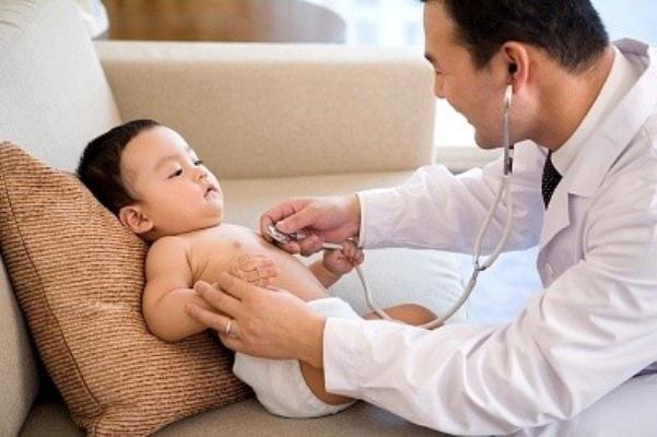 Kinh nghiệm đối phó với chứng ho ban đêm của trẻ