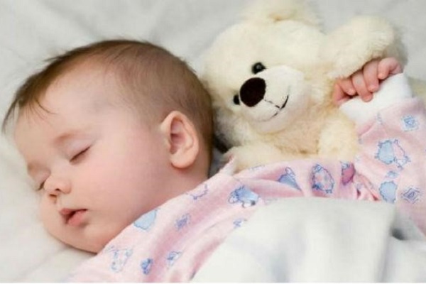 Kinh nghiệm đối phó với chứng ho ban đêm của trẻ