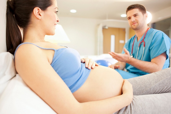 Những điểm cần lưu ý khi mang thai vào mùa hè