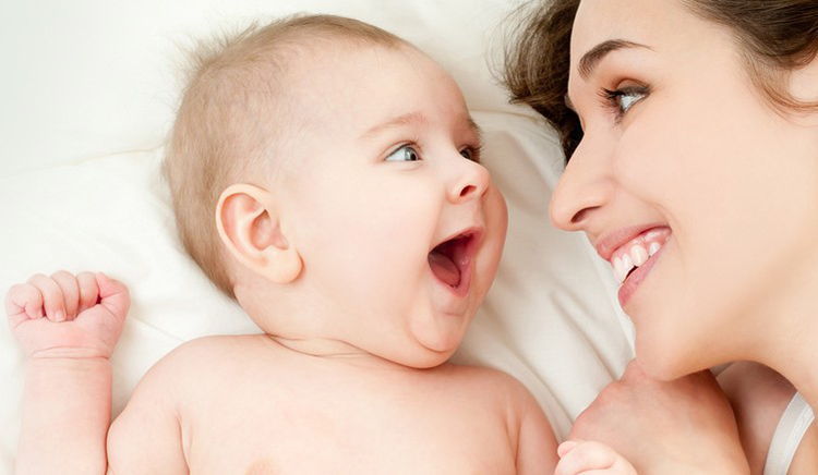 Những lý do trẻ sơ sinh thường thức giấc vào ban đêm