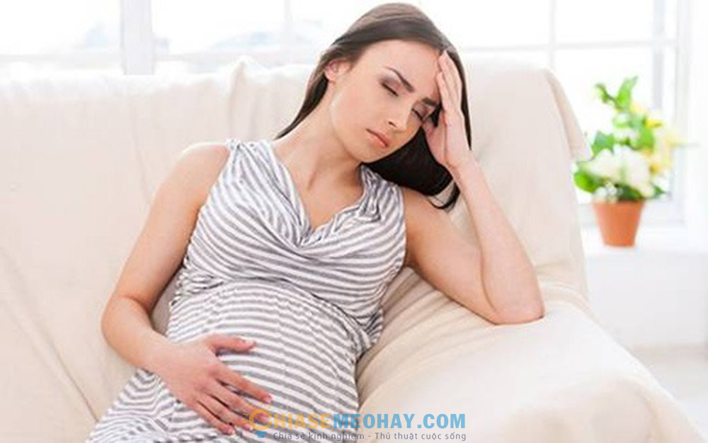 Táo bón khiến mẹ bầu khá mệt mỏi